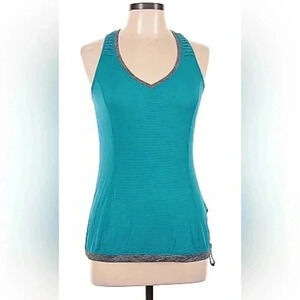 Lululemon gathered pinch  light comfortable athletic stretch yoga fresh tank 6
